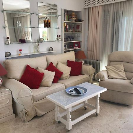 Estudio Con Terraza En Марбеля Екстериор снимка