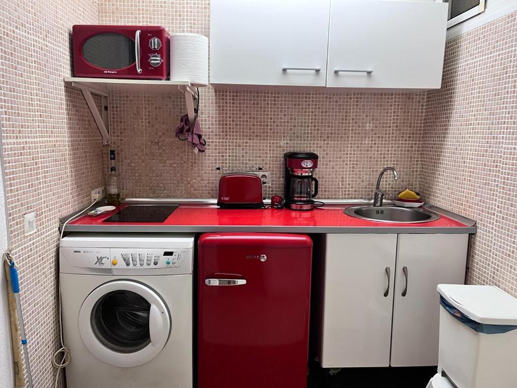 Estudio Con Terraza En Марбеля Екстериор снимка